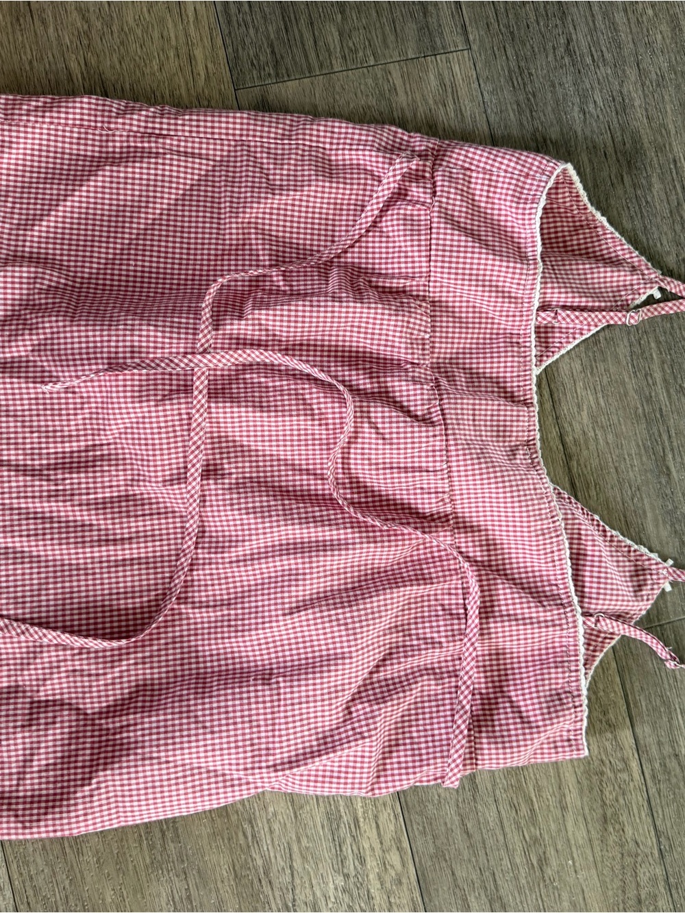 Brandy Melville Gingham V-Neck Cami Top - Picture 2 of 5